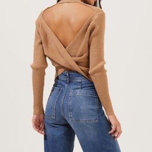 ASTR sweater in camel NWT